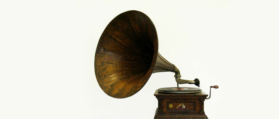 In 1910 this HMV “monarch” Gramophone was loaned by The Gramophone Company to Captain Scott to keep expedition team entertained as they made their way to the South Pole