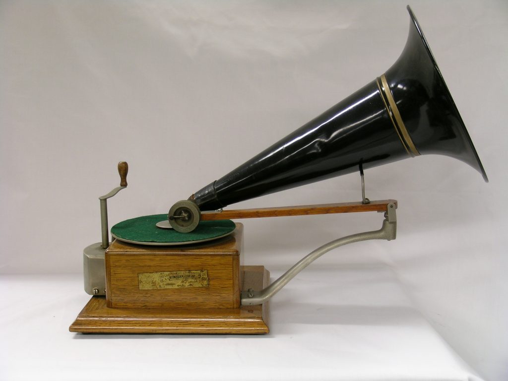 The Trade Mark Gramophone. Style number 5, 1897 - 1902